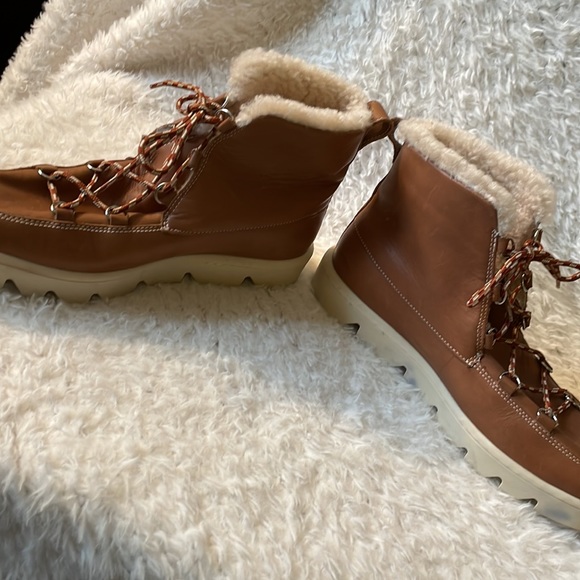 Bernardo Sherpa booties leather fur winter - Picture 7 of 15